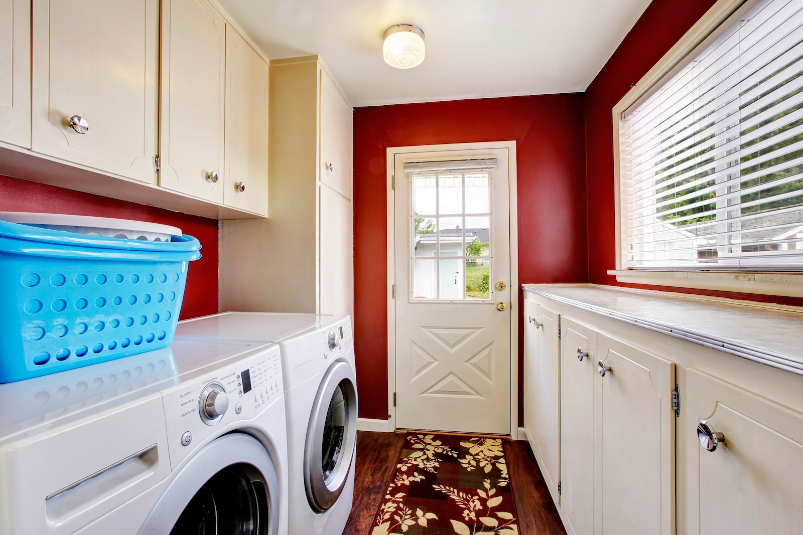 35 Inspiring Laundry Room Color Ideas to Refresh Your Space | Color ...