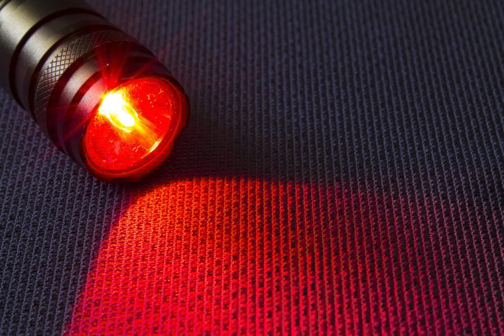 Red light bulb flashlight