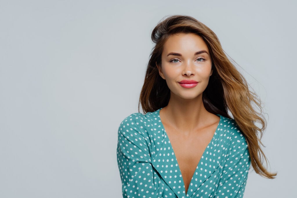 Woman with turquoise dotted outfit