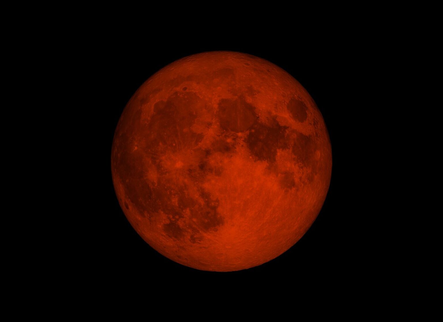 Did You Know the Moon Can Appear in Over 40 Different Colors? | Color ...