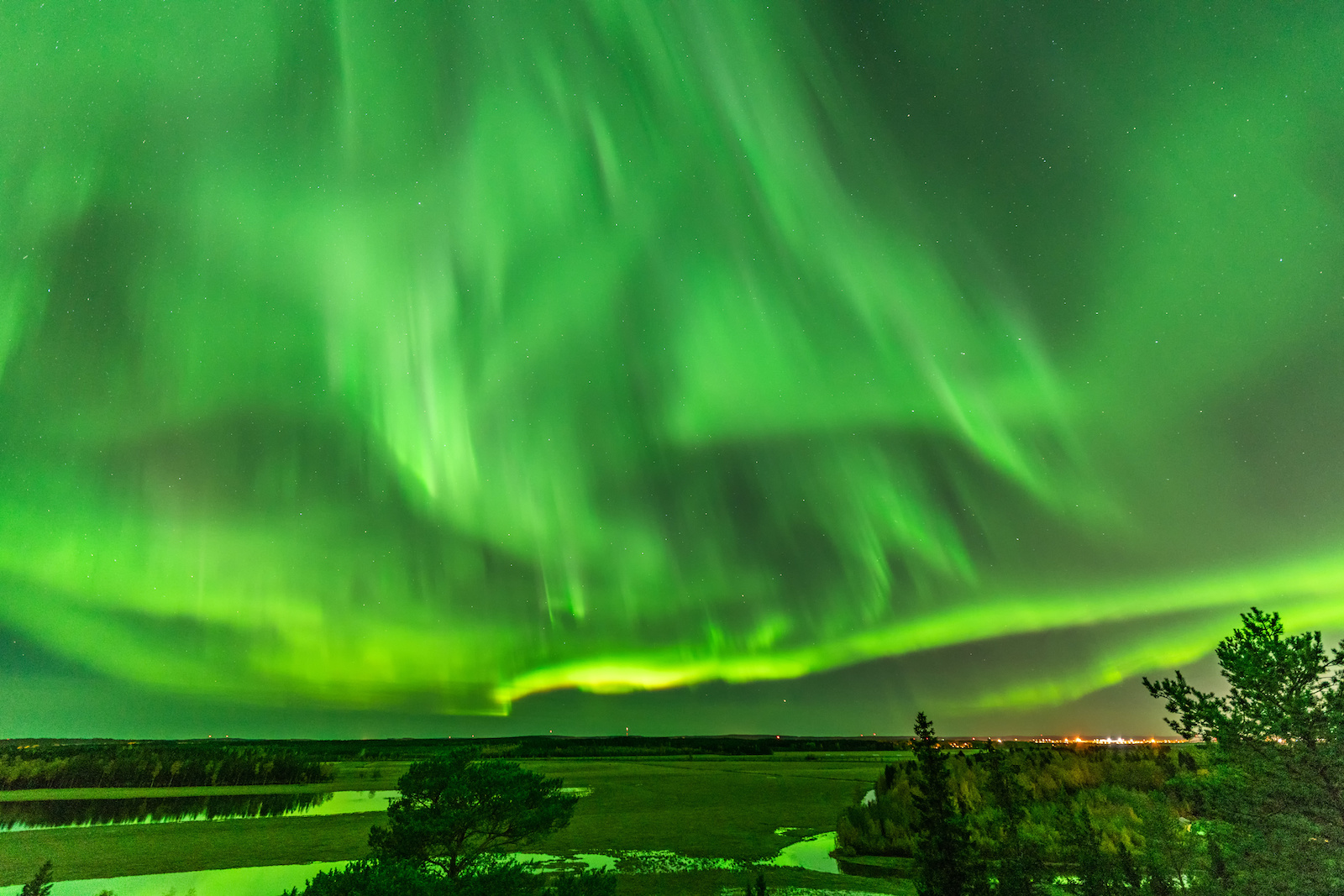 Northern Color Did You Know the Northern Lights Can Display Over 100 Spectacular ...
