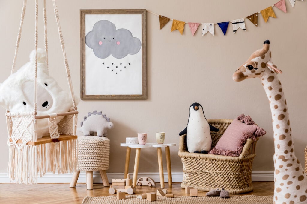 Using warm colors in children's room