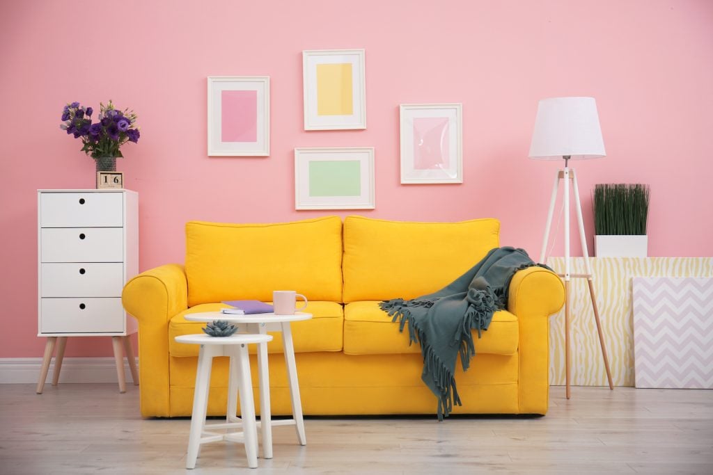 Yellow and pink room design