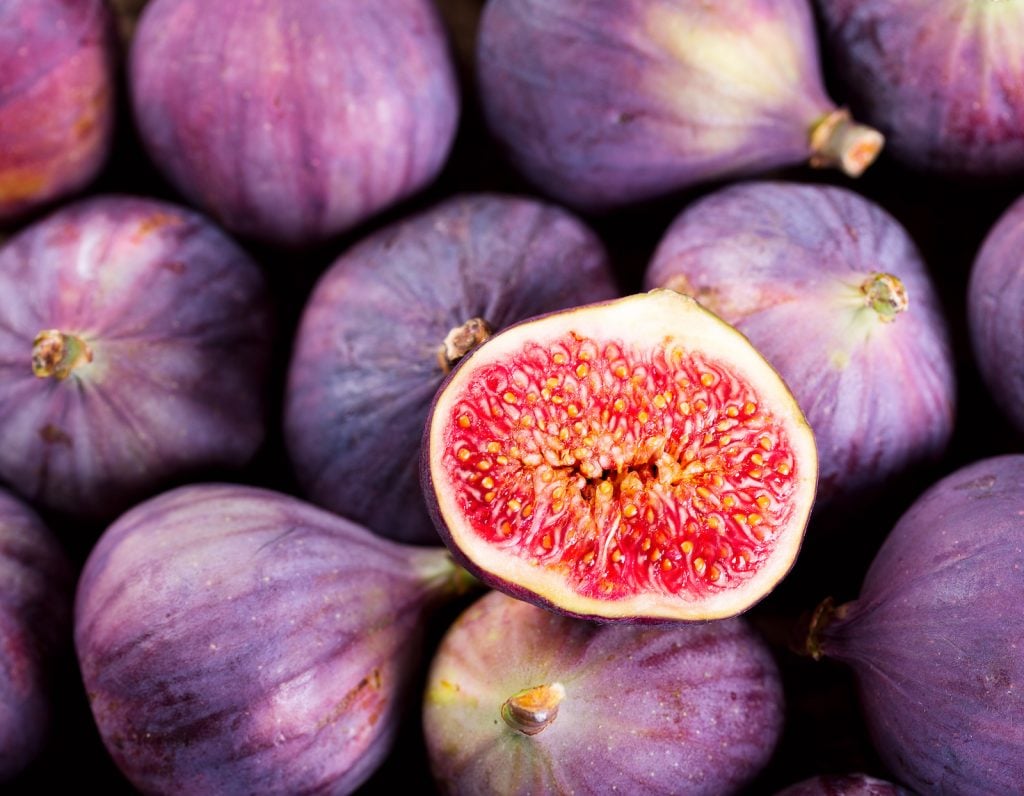 Closeup of a pile of fresh figs